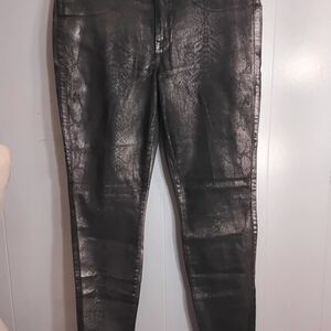 Women's Straight Leg Jeans in Metallic Gray